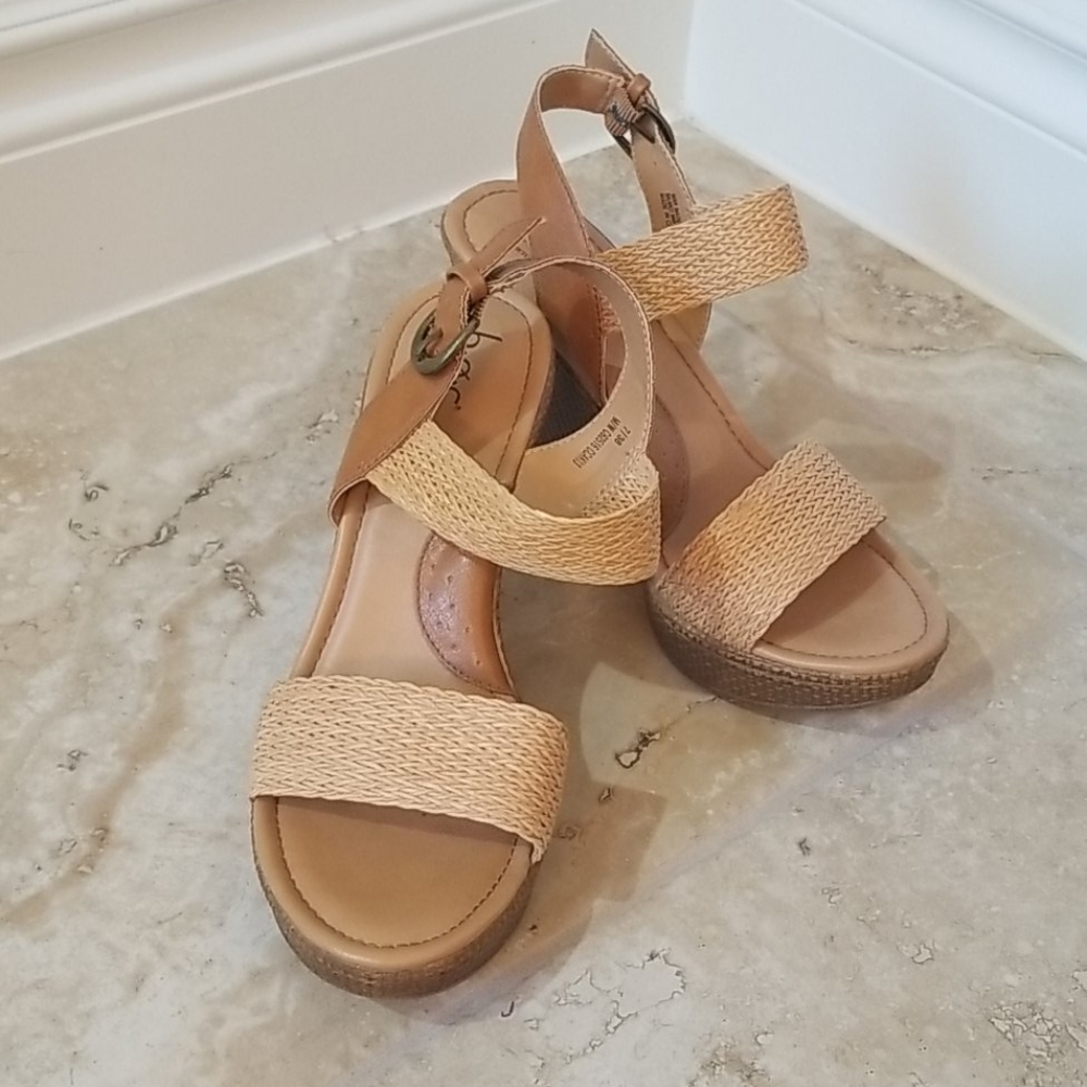 Tan wedge sandals, b.o.c, size 7